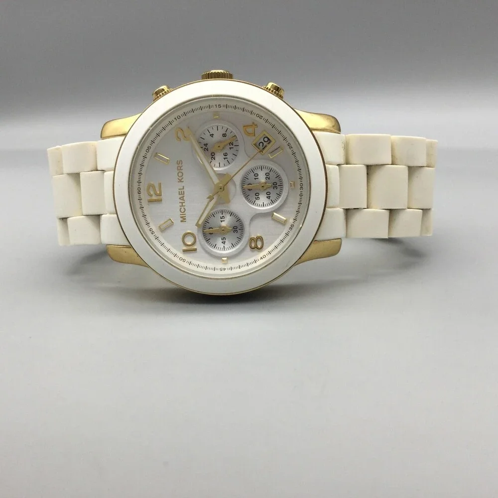 Michael Kors MK 5145 Runway Chronograph Womens Watch 39mm White New Battery 6.5